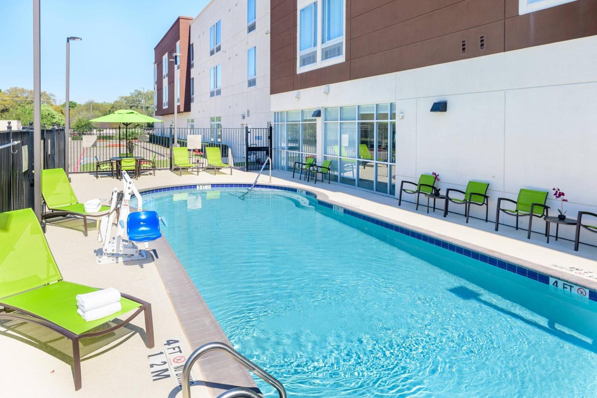 Springhill Suites Houston Pearland Extérieur photo